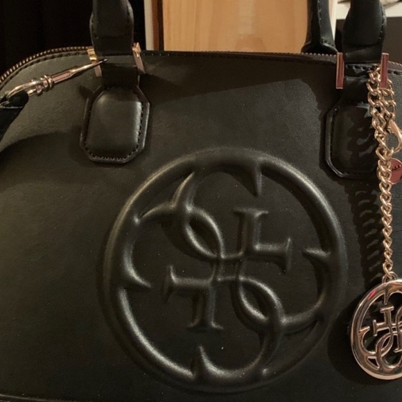 Black guess purse - Picture 4 of 4